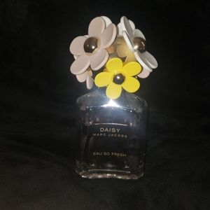 Daisy by Marc Jacobs